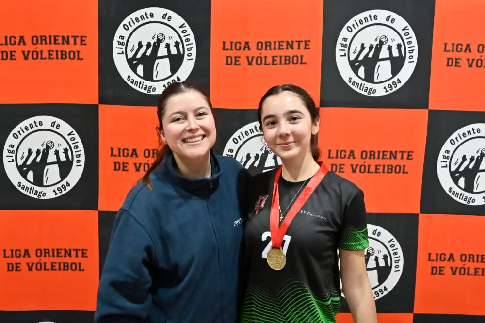 Selección Mini de Vóleibol logra un histórico segundo lugar en la Liga Oriente