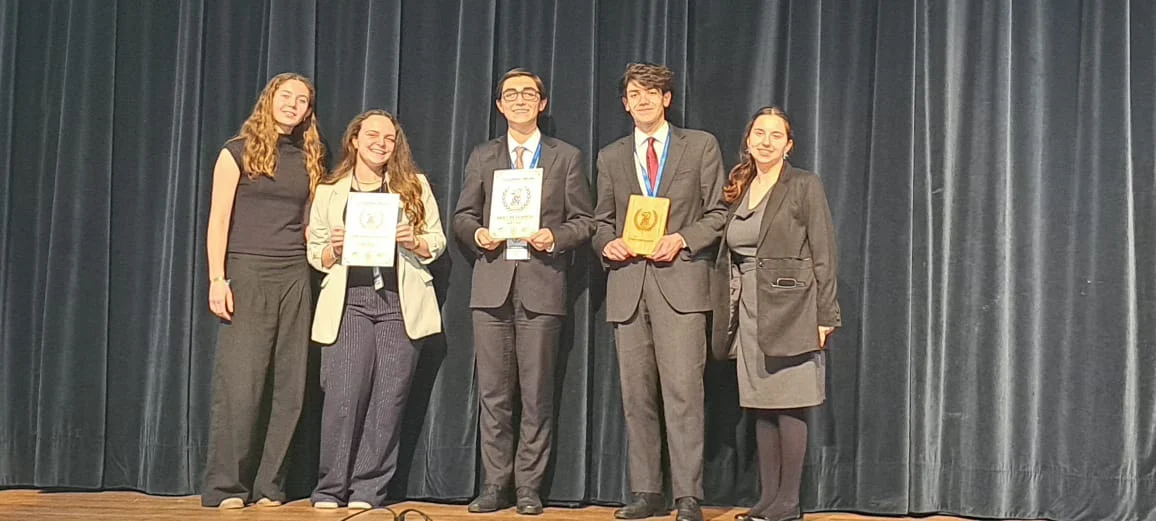 Destacada participación de nuestra Academia MUN en GryphonMUN