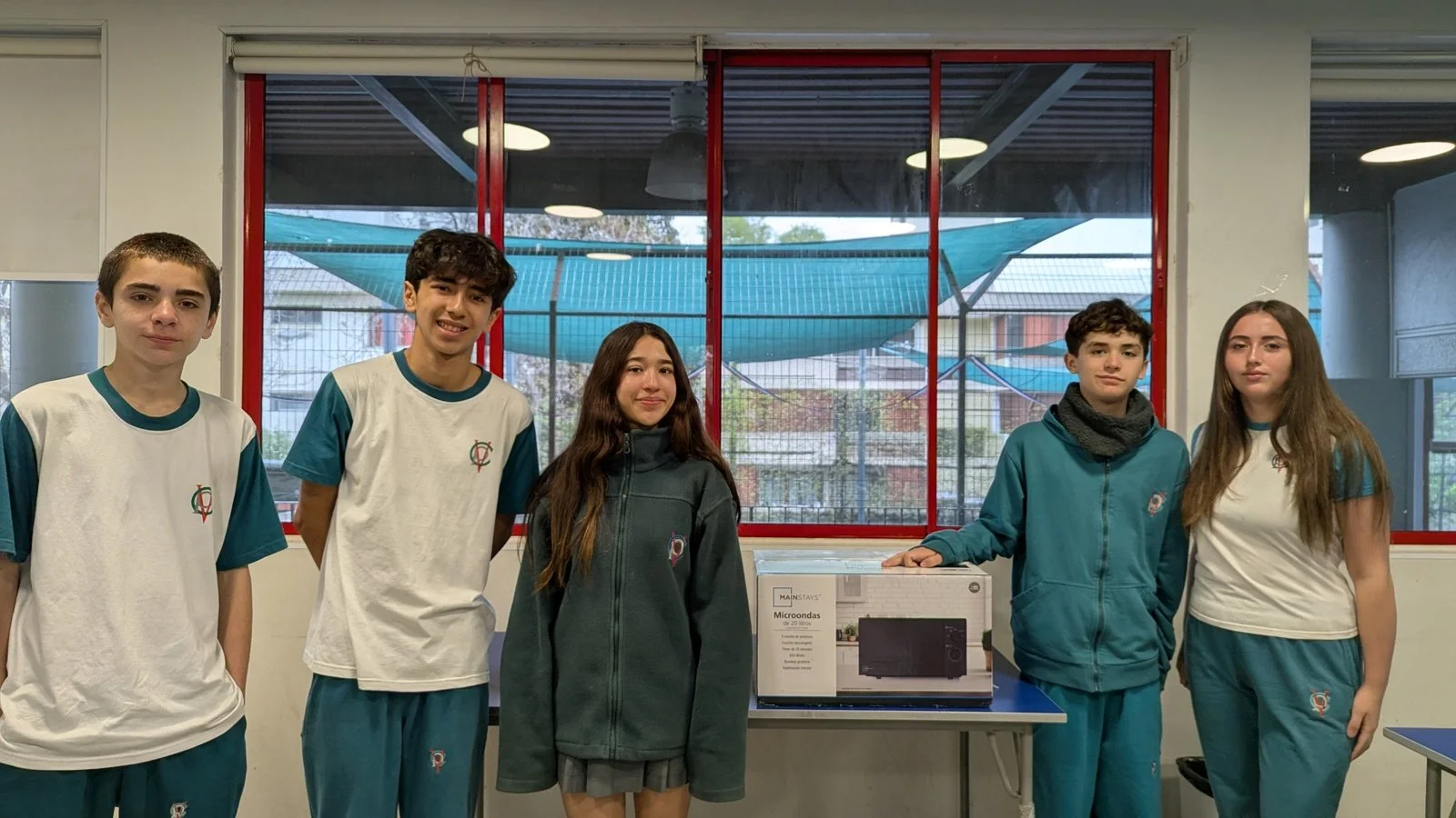 Centro de Estudiantes de Middle School impulsa iniciativas para el bienestar de nuestra comunidad