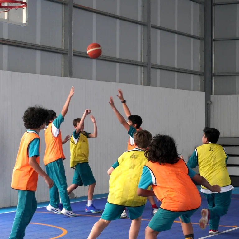 Básquetbol mixto Primary School